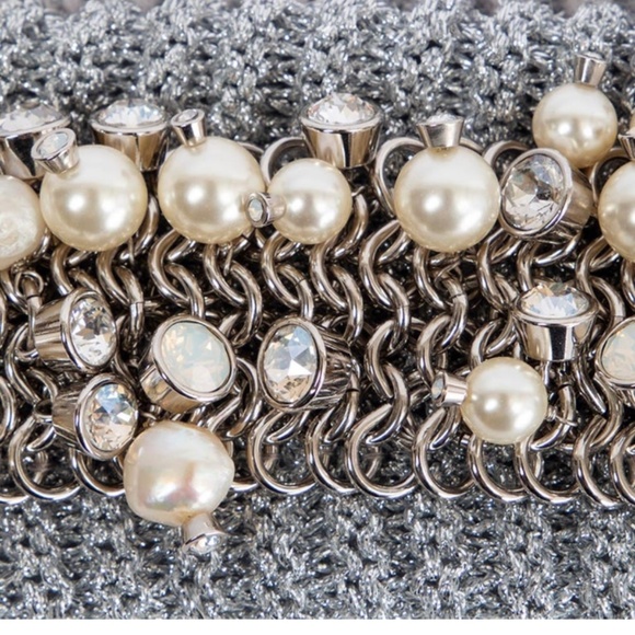 CHANEL  2017 17K PEARL & CRYSTAL  HEADBAND - Picture 3 of 4